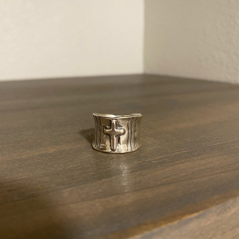 Rockhill Designs Modern Cross ring size 7